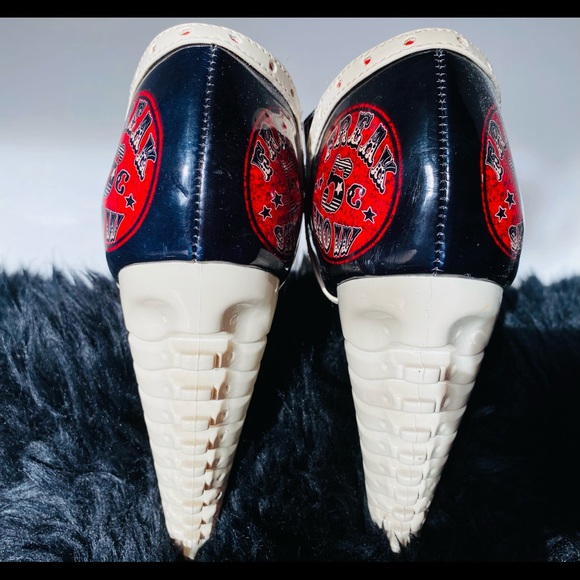 *NEW* HOT TOPIC BOOTIES - Picture 5 of 7